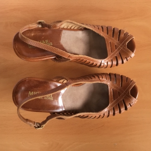 Michael Kors MK WOOD BROWN LEATHER PLATFORM SANDALS - Picture 7 of 8